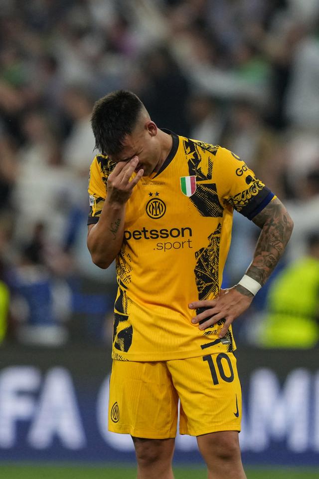 NG体育-费德勒在巴黎圣日耳曼比赛中挺进下一轮，爆冷引发热议！的简单介绍