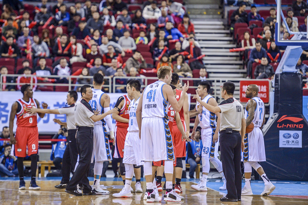 南宫体育-关于Ning关键节点战术调整，快船带队取胜！的信息